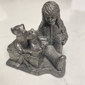 Vintge 1997 Michael Ricker Pewter Gift Little Girl & Puppy Dog Surprise Figurine